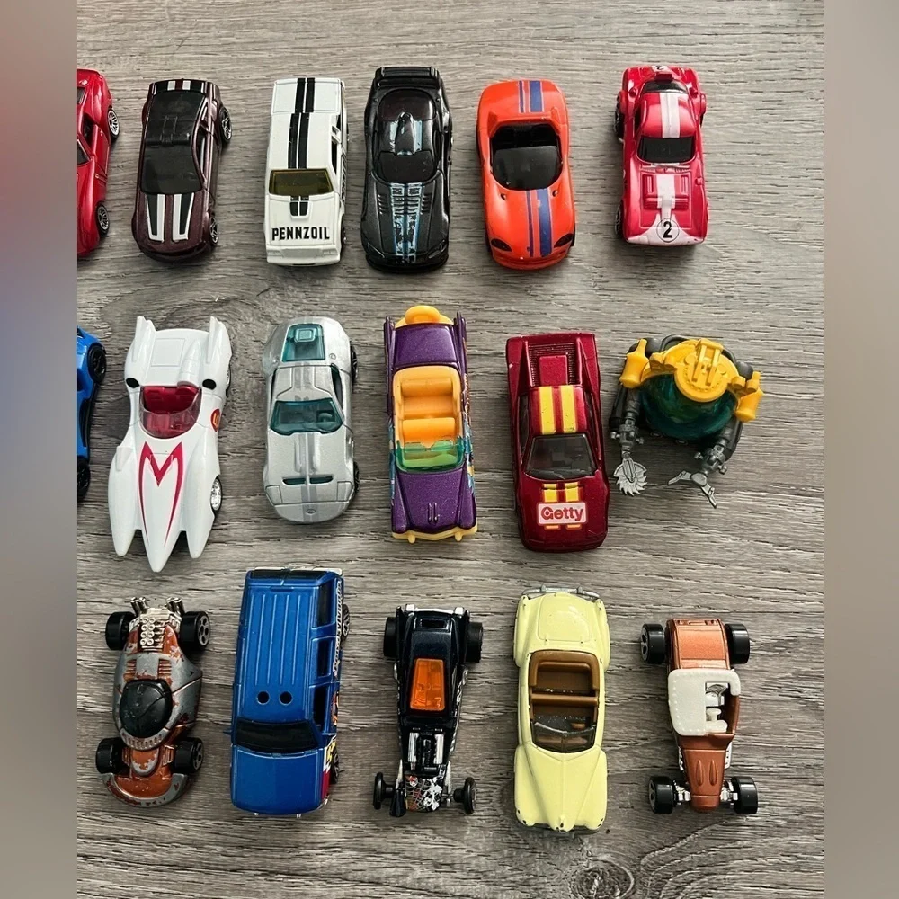 Hotwheels Toy Diecast Cars Lot Of 30 cars lot #8